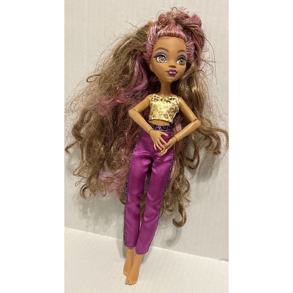 Monster High G3 Clawdeen Wolf Doll Mattel 2022 Core Articulated Fashion